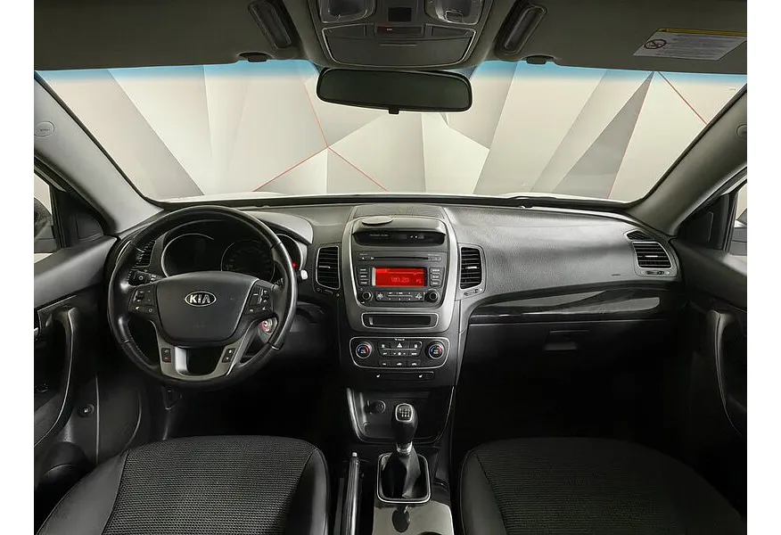 Kia Sorento 2.4 MT 4WD (174 л.с.) Белый в АВИЛОН. Слайд №13