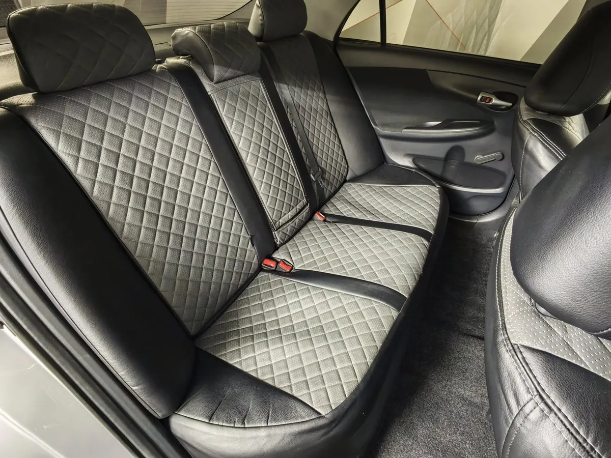 Toyota Corolla 1.6 MT (124 л.с.) Серебристый в АВИЛОН. Слайд №17