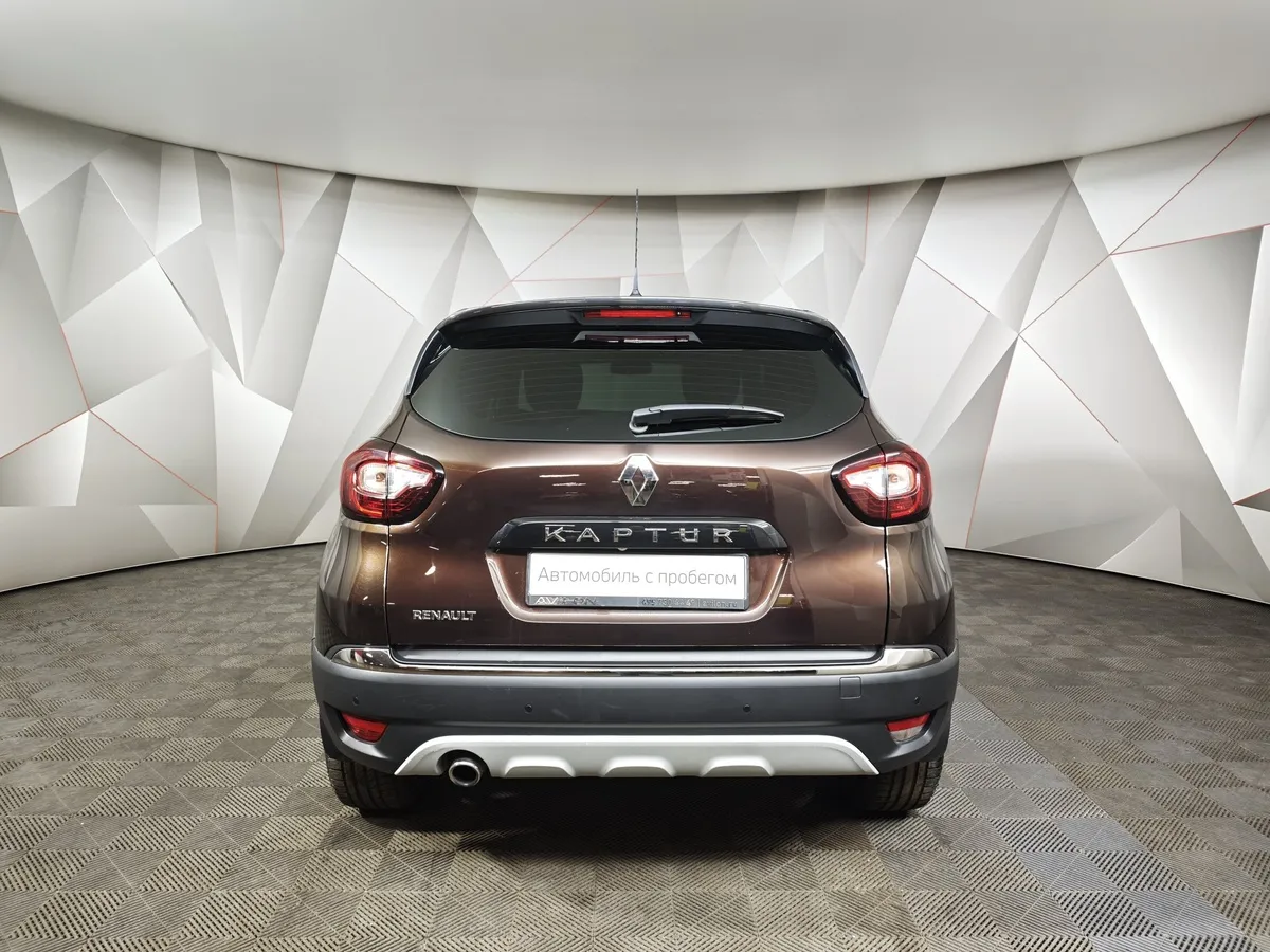 Renault Kaptur 1.6 MT (114 л.с.) Extreme Коричневый в АВИЛОН. Слайд №8