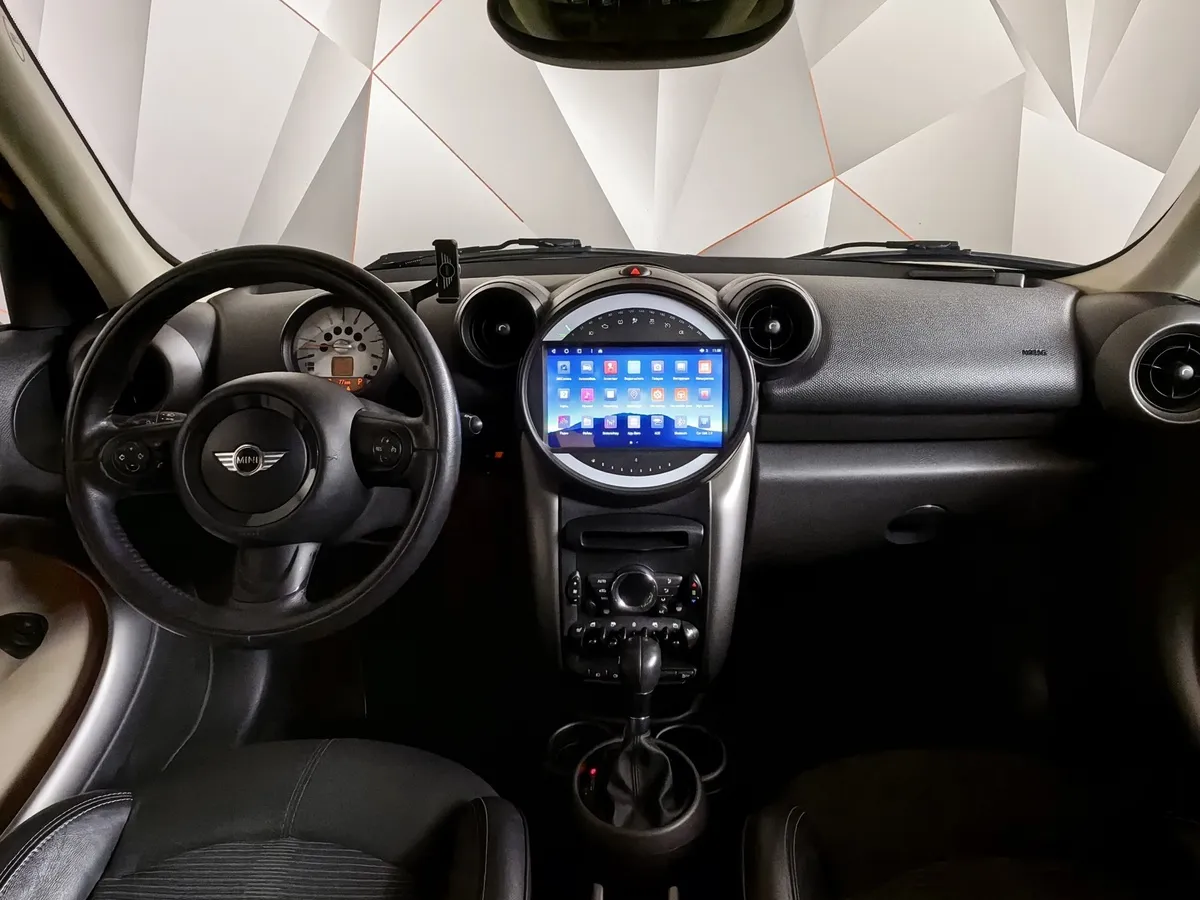 Mini Countryman 1.6 AT (122 л.с.) Красный в АВИЛОН. Слайд №11