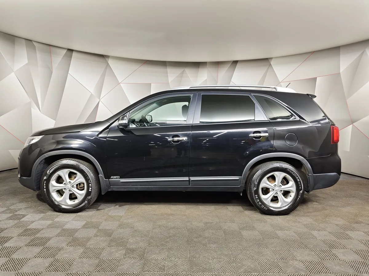 Kia Sorento 2.4 AT 4WD (175 л.с.) Черный в АВИЛОН. Слайд №5