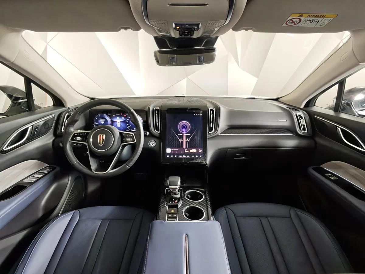 Hongqi HS3 2.0T 8AT 4WD (245 л.с.) Делюкс Черный в АВИЛОН. Слайд №13