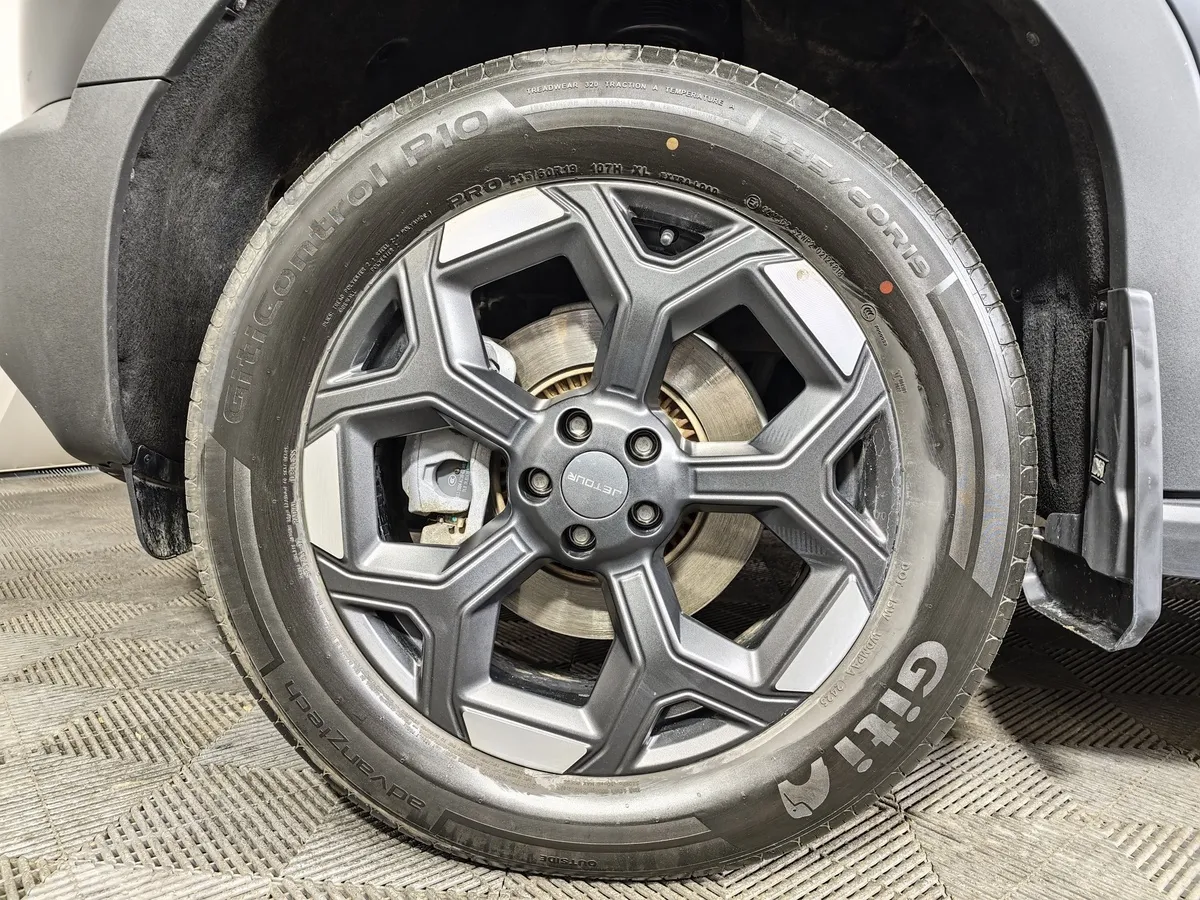 JETOUR T1 2.0T AT 4WD (245 л.с.) Luxury Черный в АВИЛОН. Слайд №9