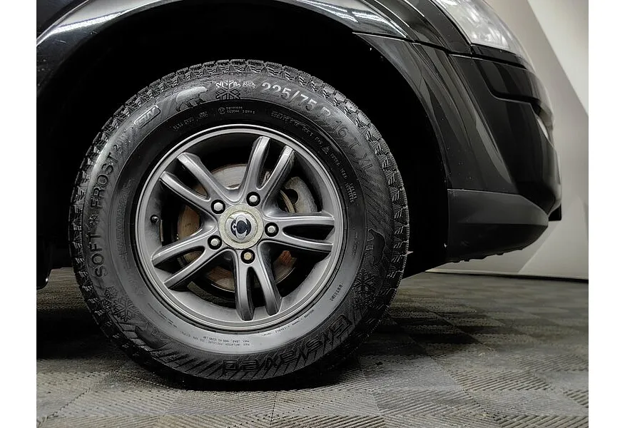 SsangYong Kyron 2.3 E-Tronic 4WD (150 л.с.) Черный в АВИЛОН. Слайд №9