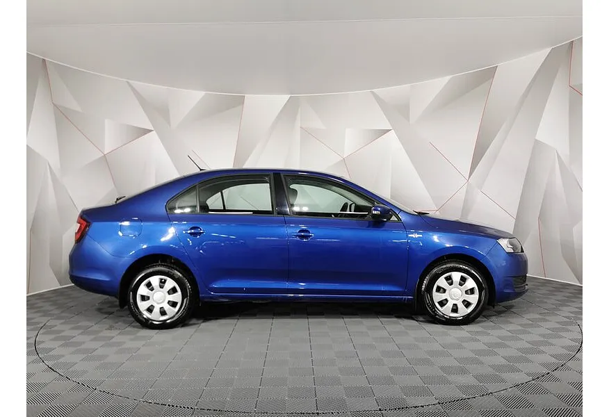 Skoda Rapid 1.6 MT (90 л.с.) Синий в АВИЛОН. Слайд №4