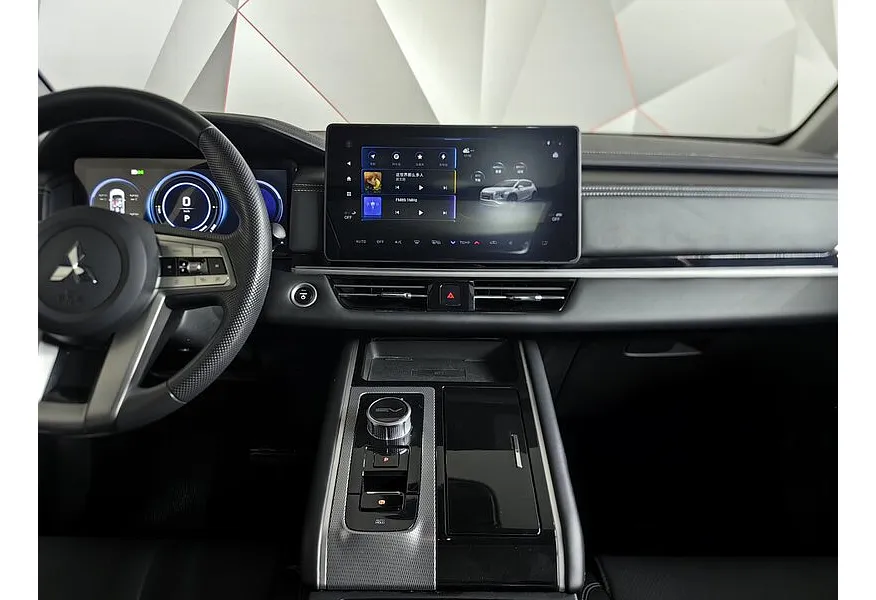 Mitsubishi Airtrek AT FWD (224 л.с.) Черный в АВИЛОН. Слайд №15