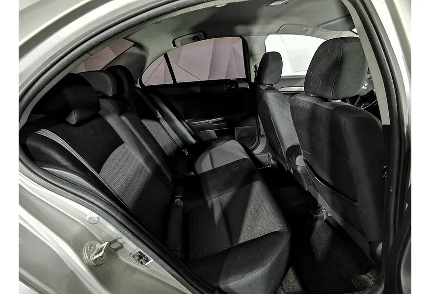 Mitsubishi Lancer 1.6 AT (117 л.с.) Серебристый в АВИЛОН. Слайд №17