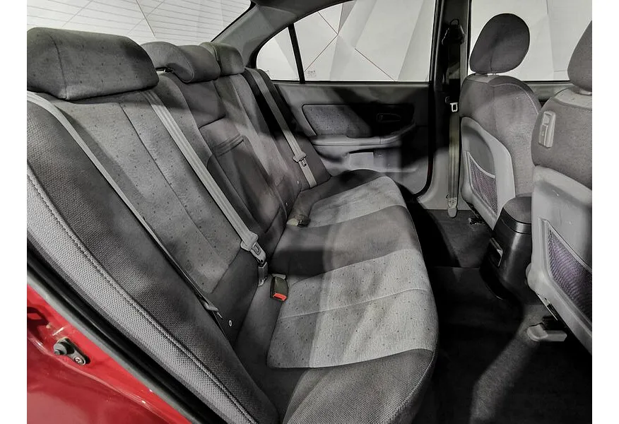 Hyundai Elantra 1.6 MT (105 л.с.) Красный в АВИЛОН. Слайд №6