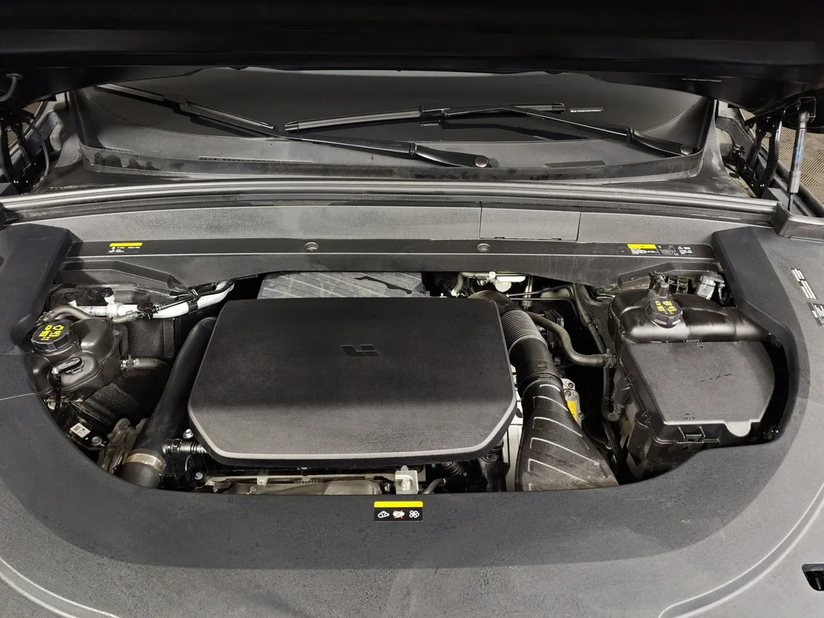 Li Auto L7 1.5 AT 4WD (449 л.с.) Ultra Черный в АВИЛОН. Слайд №11