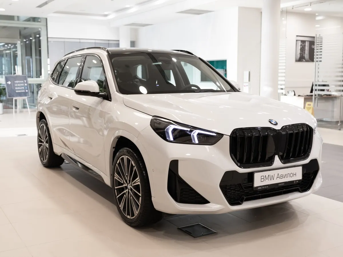 АВИЛОН - BMW X1 xDrive25 Li (204 л.с.) Белый - slide 10230296