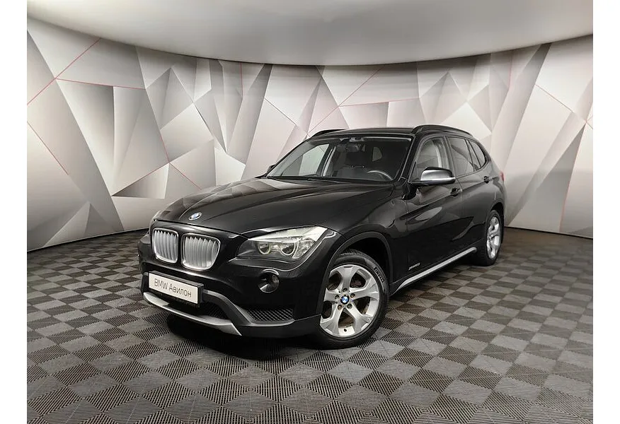 АВИЛОН - BMW X1 xDrive20i AT (184 л.с.) Черный - slide 0