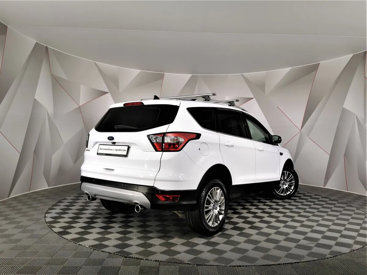 Ford Kuga 2.5 AT (150 л.с.) Titanium Белый в АВИЛОН. Слайд №2