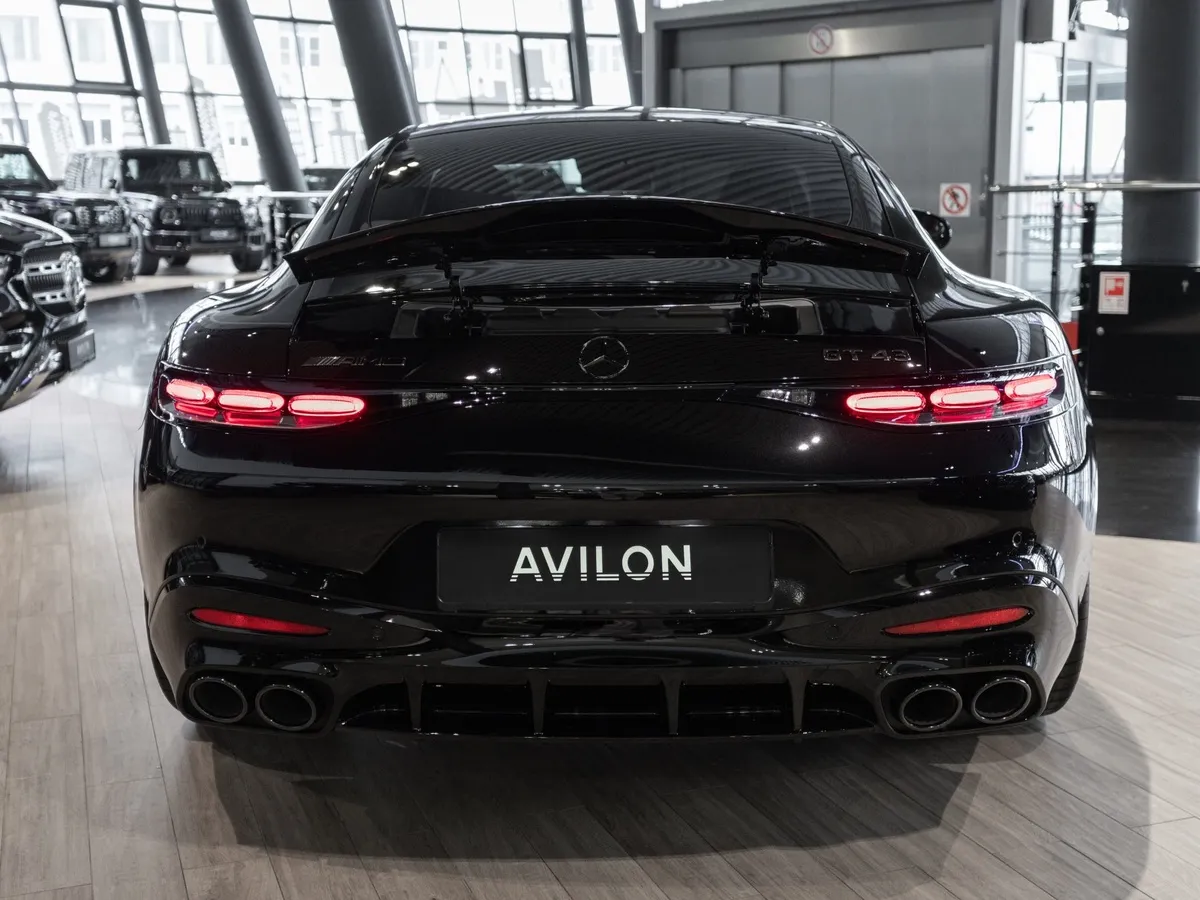 Mercedes-Benz AMG GT 43 4MATIC SPEEDSHIFT TCT 9G (367 л.с.) Черный в АВИЛОН. Слайд №5