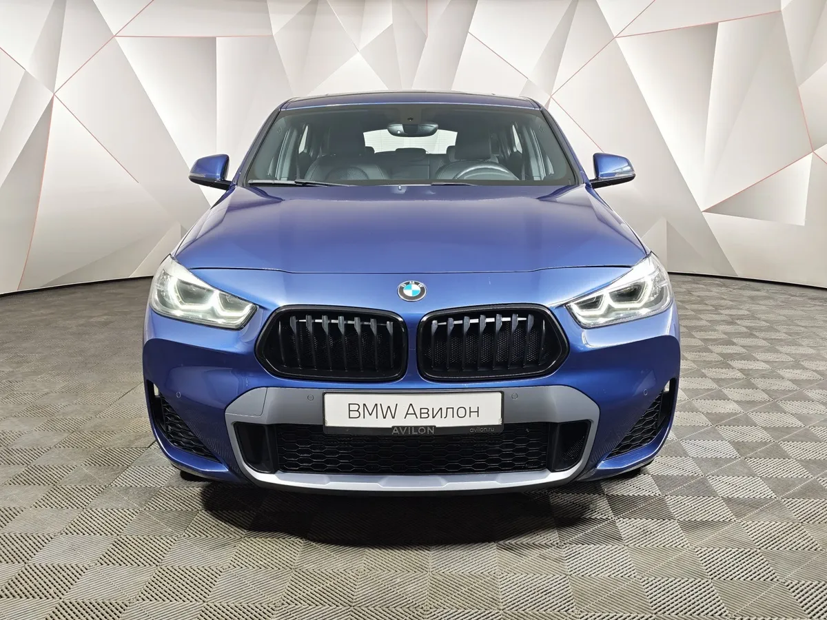 BMW X2 20i xDrive AT (192 л.с.) M Sport X Синий в АВИЛОН. Слайд №2