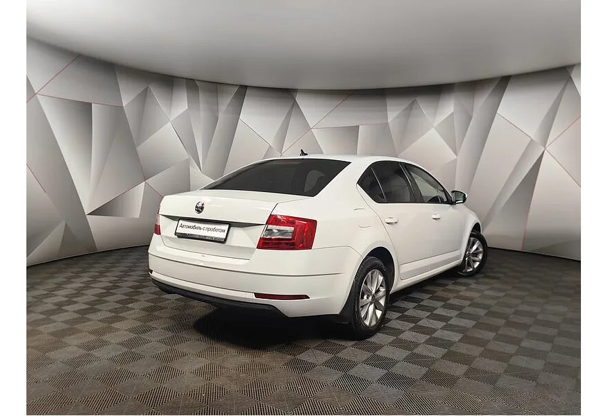 АВИЛОН - Skoda Octavia 1.4 TSI MT (150 л.с.) Hockey Edition Белый - slide 7