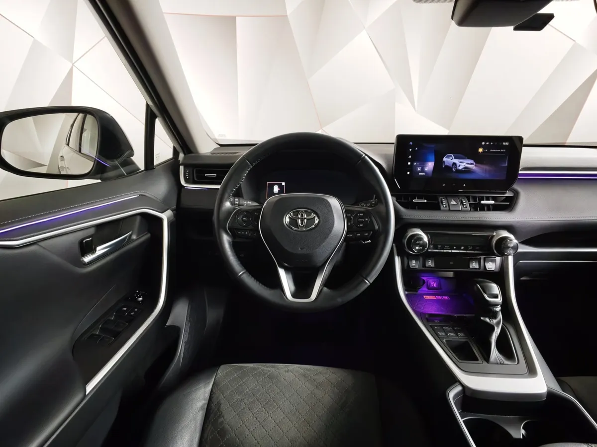 Toyota RAV4 2.0i CVT AWD (171 л.с.) Fashion Plus Белый в АВИЛОН. Слайд №18