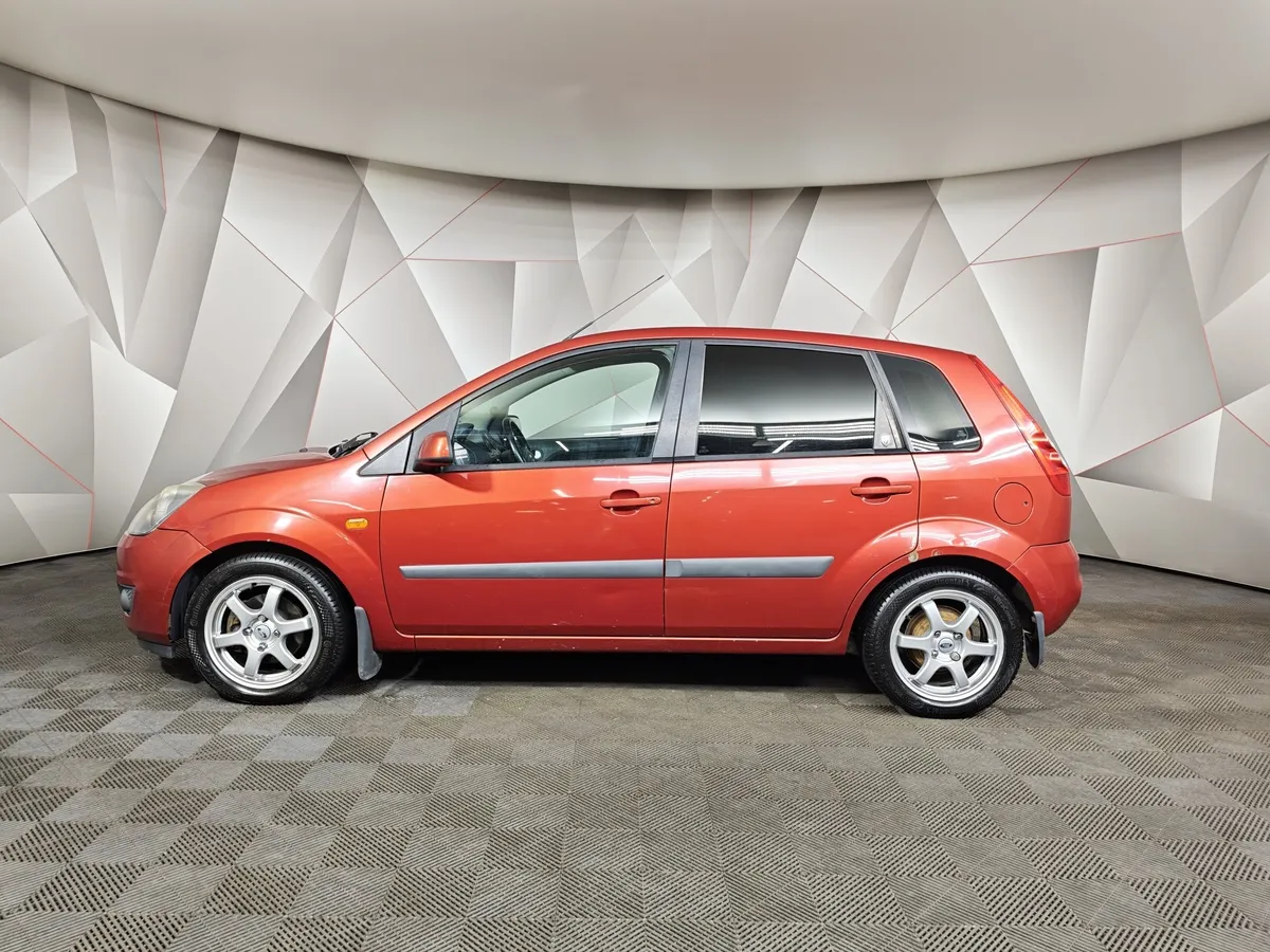 Ford Fiesta 1.6 Flex MT (100 л.с.) Красный в АВИЛОН. Слайд №5