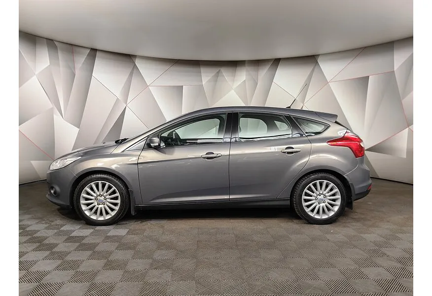 Ford Focus 1.6 MT (125 л.с.) Trend Коричневый в АВИЛОН. Слайд №3