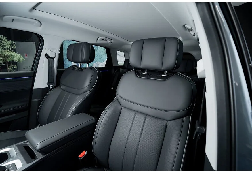 JAECOO J7 1.6T DCT 4WD (186 л.с.) Престиж Черный в АВИЛОН. Слайд №7