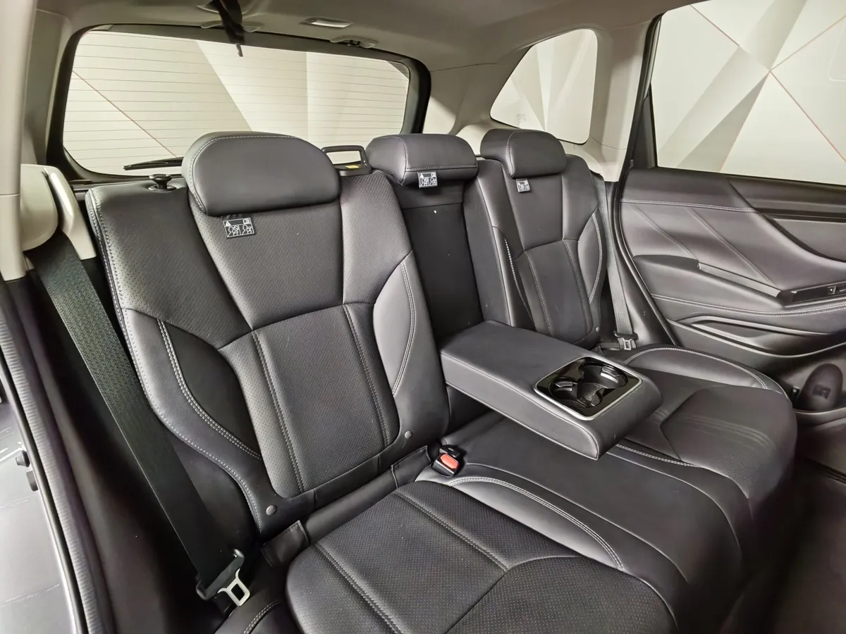 Subaru Forester 2.5 CTV AWD (185 л.с.) Sport Серый в АВИЛОН. Слайд №16
