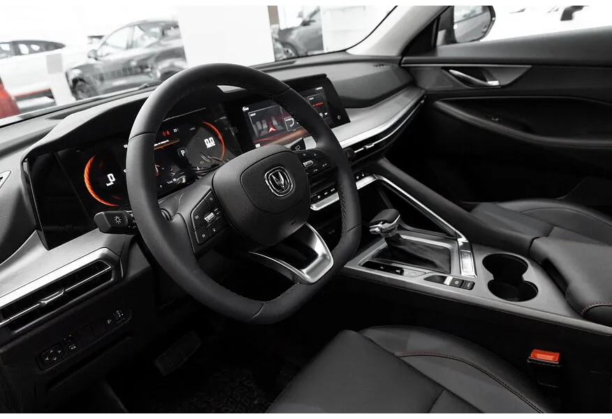 Changan CS35PLUS 1.4T 7DCT (149 л.с.) Tech Серебристый в АВИЛОН. Слайд №15