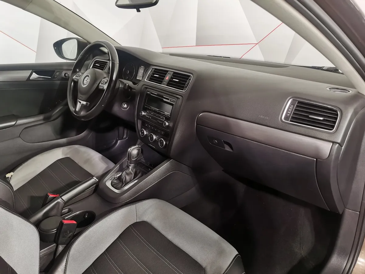 Volkswagen Jetta 1.4 TSI DSG (150 л.с.) Highline Коричневый в АВИЛОН. Слайд №11