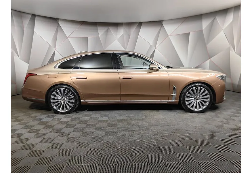 Hongqi H9 2.0T AT (245 л.с.) Deluxe   Коричневый в АВИЛОН. Слайд №6