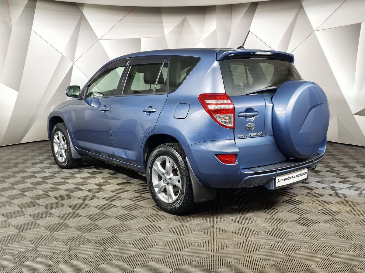 Toyota RAV4 2.0 AT AWD (152 л.с.) Серый в АВИЛОН. Слайд №4