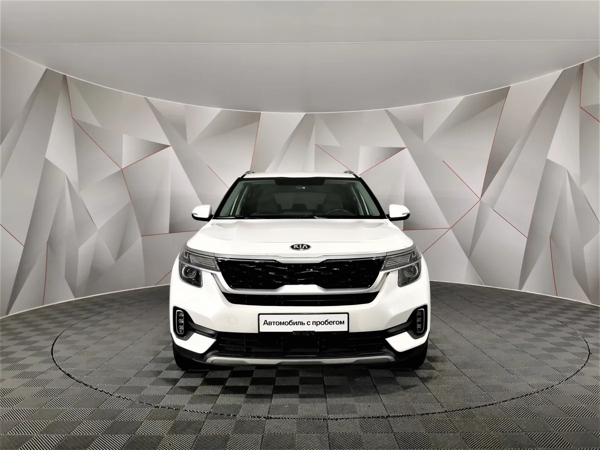 Kia Seltos 2.0 MPI 4WD IVT (149 л.с.) Luxe Белый в АВИЛОН. Слайд №7