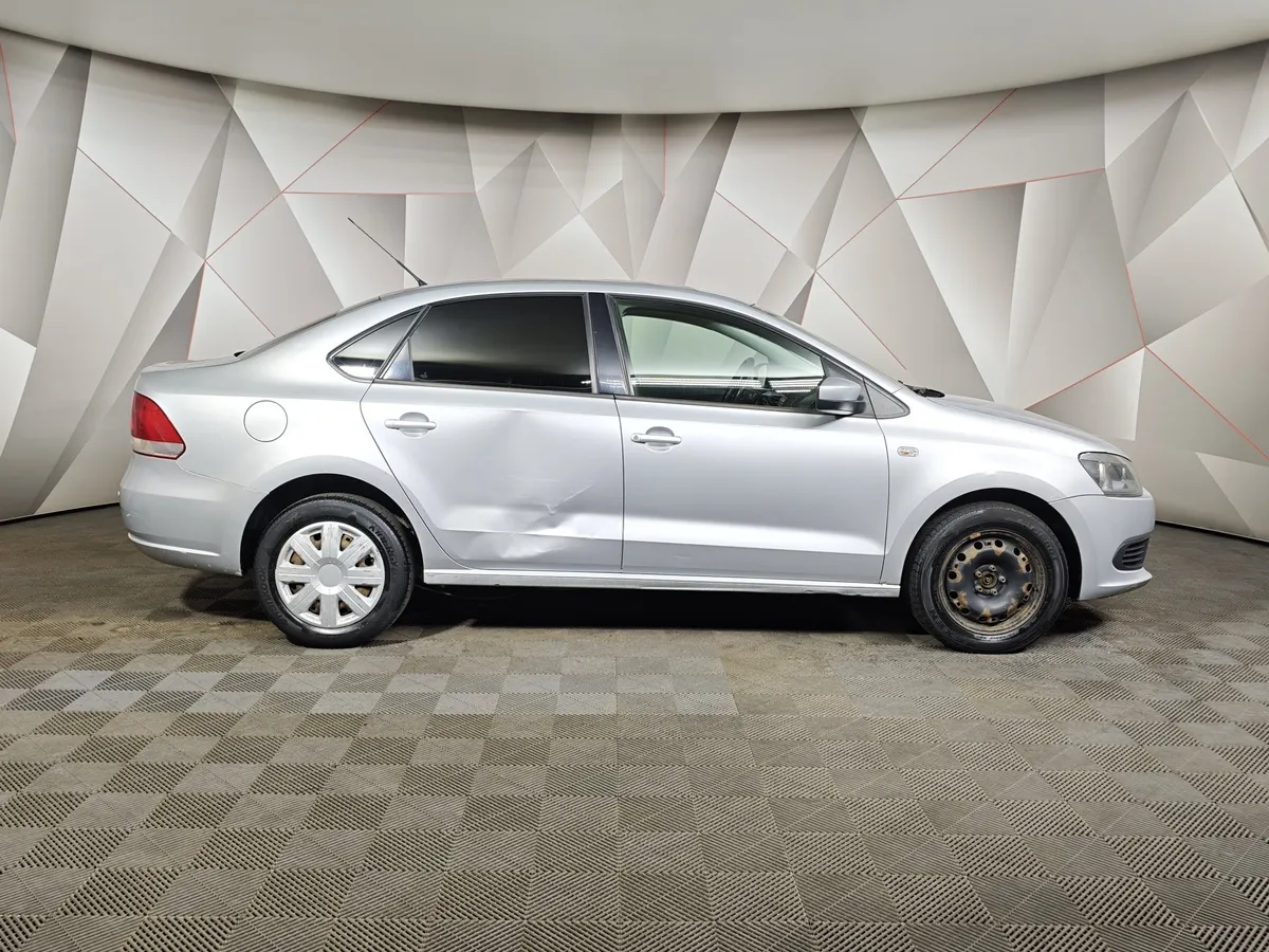 Volkswagen Polo 1.6 Tiptronic (105 л.с.) Comfortline Серебристый в АВИЛОН. Слайд №6