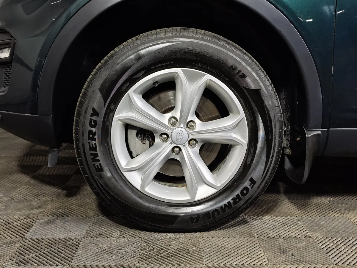 Land Rover Discovery Sport 2.0 Si4 AT 4WD (240 л.с.) SE Зеленый в АВИЛОН. Слайд №9