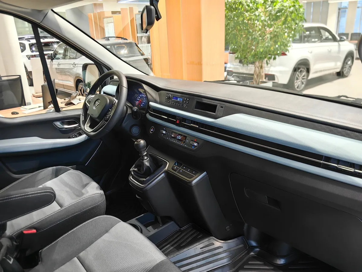 Foton View 2.0D 6MT RWD (159 л.с.) H1 1990 Серебристый в АВИЛОН. Слайд №7