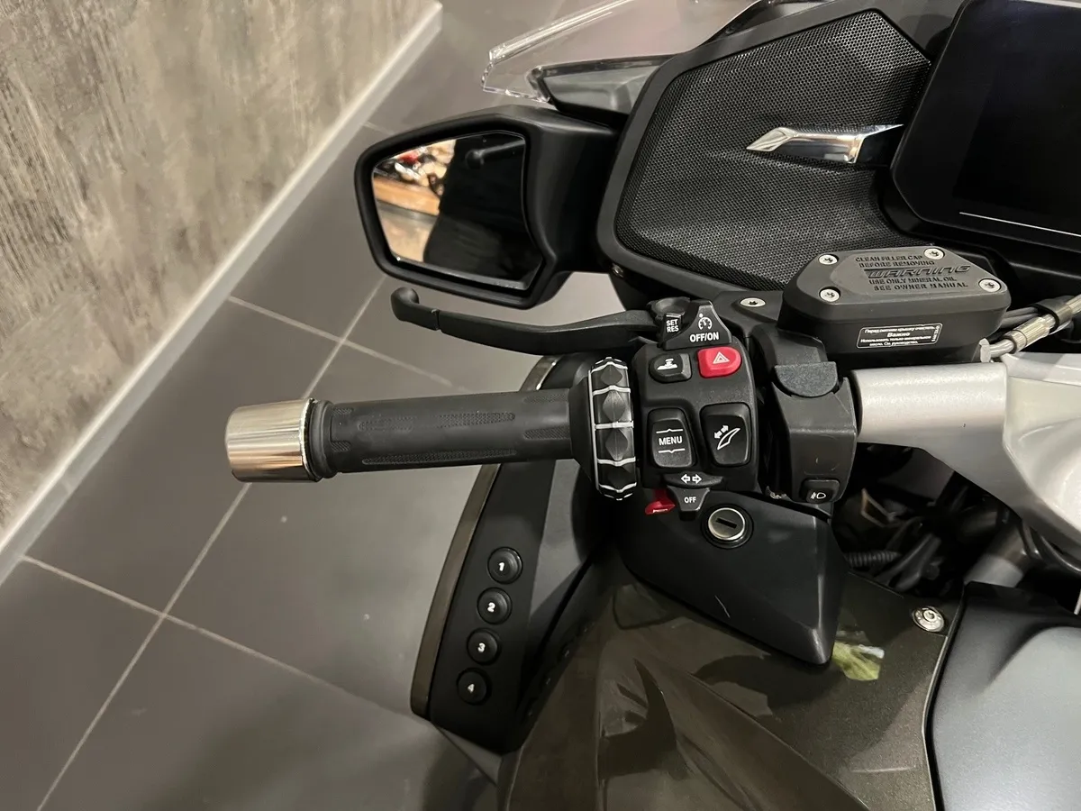 BMW Motorrad R 1250 RT R 1250 RT 1254 см³ (136) 1254 Зеленый в АВИЛОН. Слайд №7