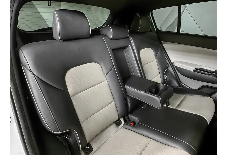 Kia Sportage 1.6 DCT 4WD (177 л.с.) GT Line Белый в АВИЛОН. Слайд №17