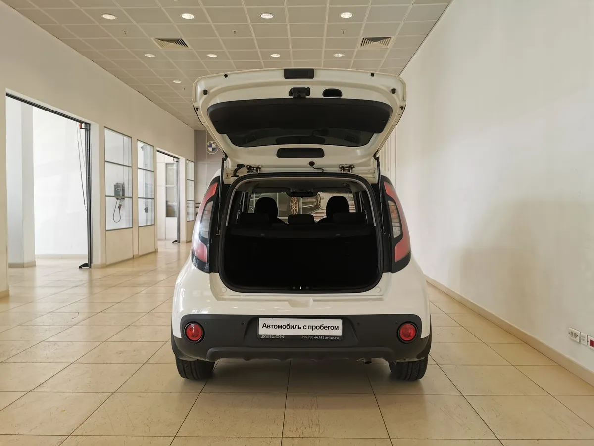 Kia Soul 1.6 AT (124 л.с.) Белый в АВИЛОН. Слайд №11
