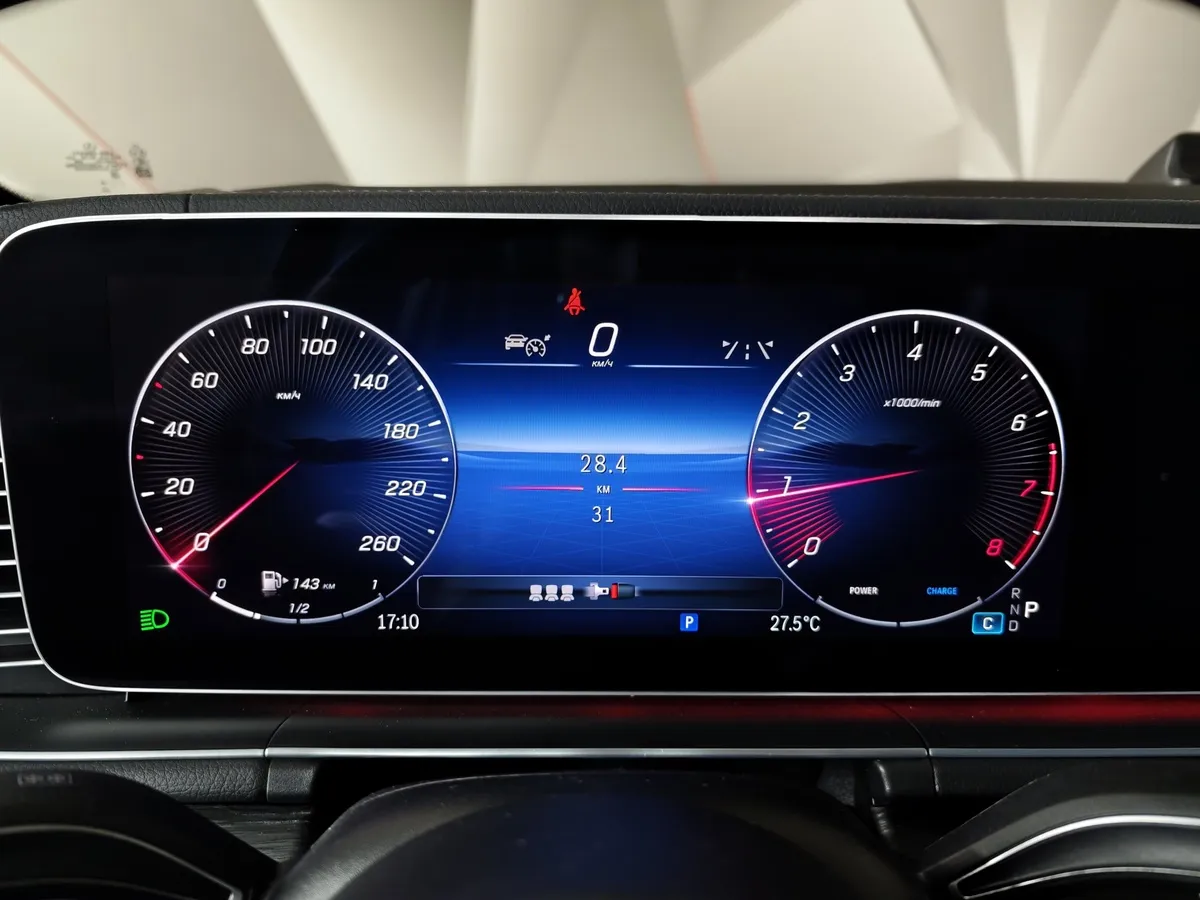 Mercedes-Benz GLE 350 4MATIC 9G-TRONIC (258 л.с.) Черный в АВИЛОН. Слайд №18