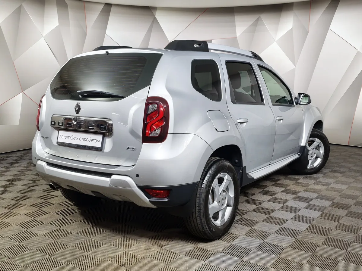 Renault Duster 2.0 AT 4x4 (143 л.с.) Серый в АВИЛОН. Слайд №2