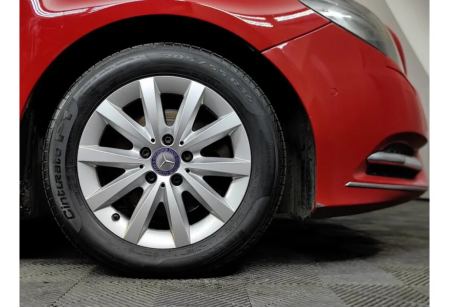 Mercedes-Benz B-Класс B 200 7G-DCT (150 л.с.) Красный в АВИЛОН. Слайд №9