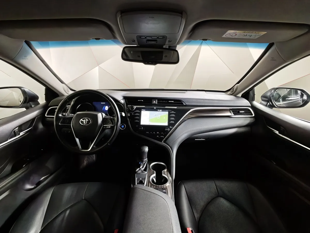 Toyota Camry 2.5 AT (181 л.с.) Черный в АВИЛОН. Слайд №14