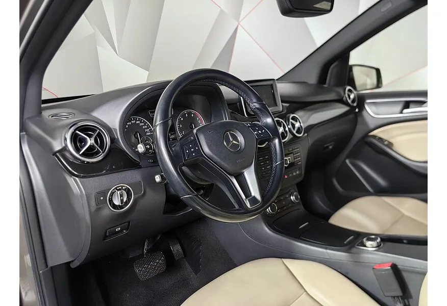 Mercedes-Benz B-Класс B 200 7G-DCT (150 л.с.) Серый в АВИЛОН. Слайд №19