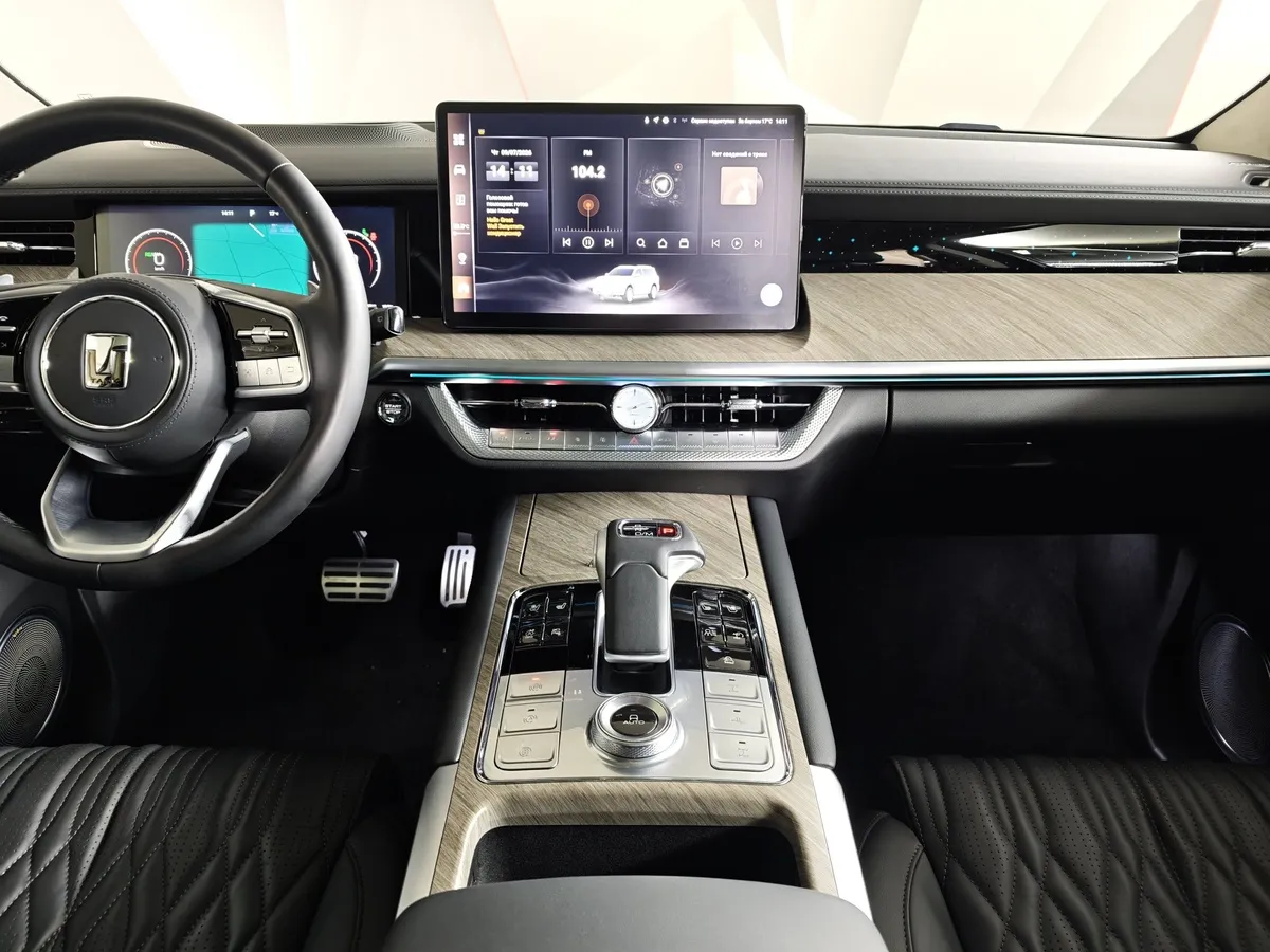 TANK 500 3.0 Turbo V6 AT 4WD (299 л.с.) Премиум Черный в АВИЛОН. Слайд №15