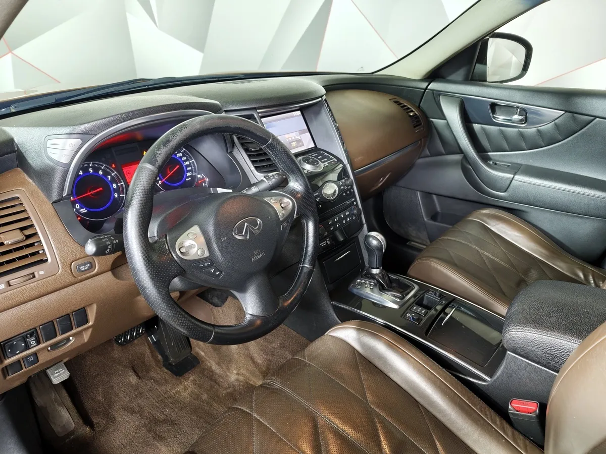Infiniti FX-Series FX35 AT AWD (307 л.с.) Золотой в АВИЛОН. Слайд №18