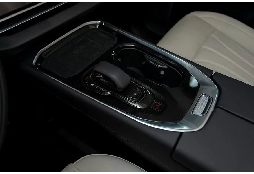 Zeekr 009 AT 4WD (544 л.с.) ME Edition Черный в АВИЛОН. Слайд №11