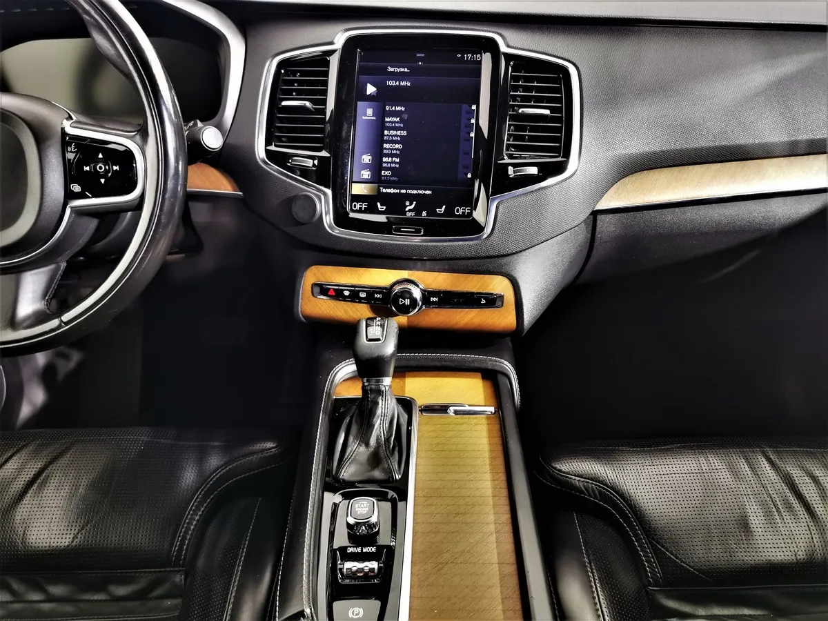 Volvo XC90 2.0 D5 Drive-E AT AWD (235 л.с.) Inscription Черный в АВИЛОН. Слайд №13