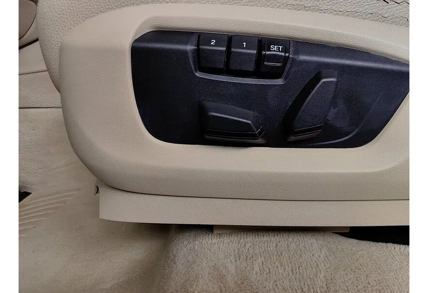 BMW X5 xDrive25d Steptronic (218 л.с.) Серый в АВИЛОН. Слайд №18