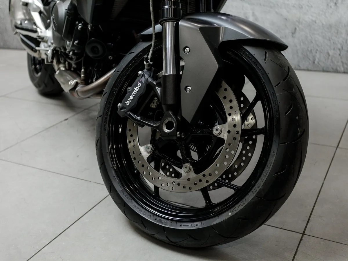 BMW Motorrad F 900 R F 900 R 895 см³ 895 Красный в АВИЛОН. Слайд №8