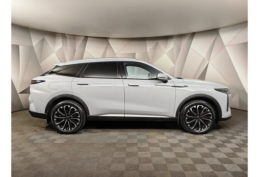 EXEED RX 2.0T DCT 4WD (249 л.с.) Platinum Серый в АВИЛОН. Слайд №6