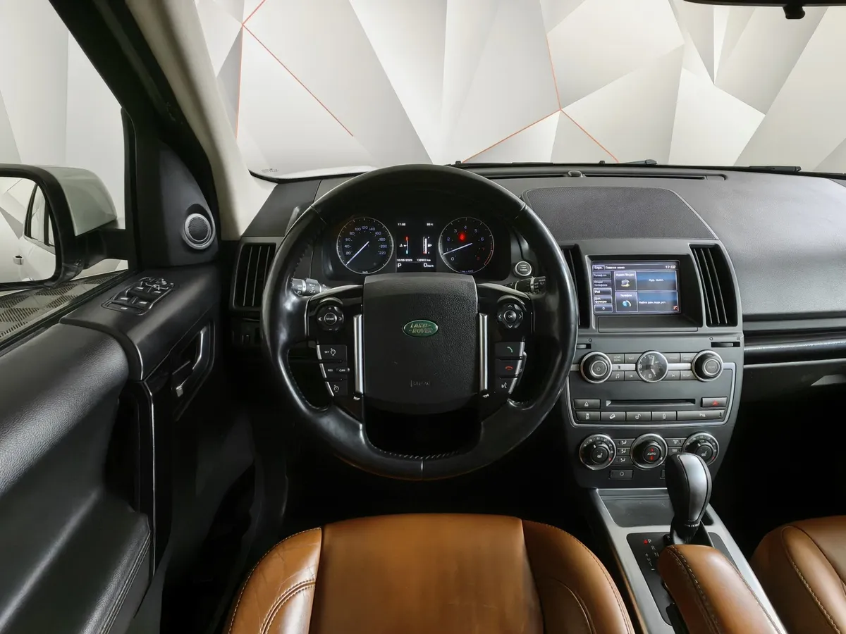Land Rover Freelander 2.0 Si4 AT 4WD (240 л.с.) HSE Белый в АВИЛОН. Слайд №20