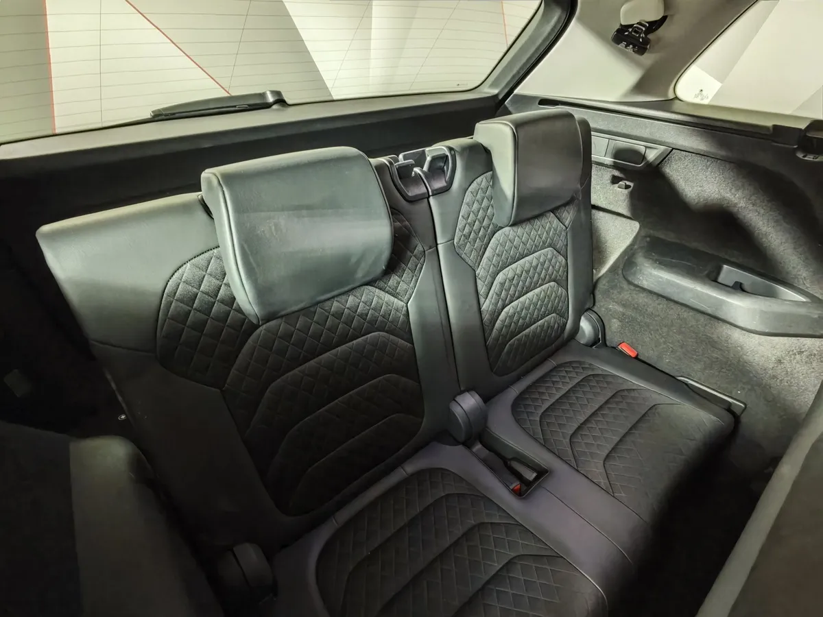 Skoda Kodiaq 2.0 TSI DSG 4X4 (180 л.с.) Черный в АВИЛОН. Слайд №21