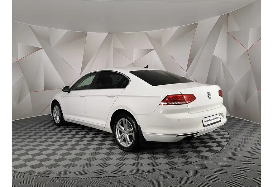 Volkswagen Passat 1.8 TSI BlueMotion DSG (180 л.с.) Highline Белый в АВИЛОН. Слайд №7